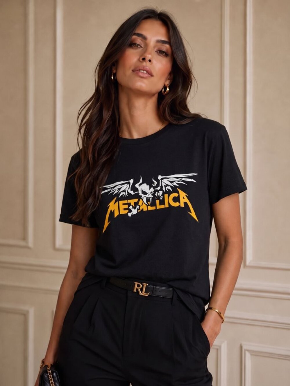 METALLICA BAND  WOMENS TSHIRT (LARGE)